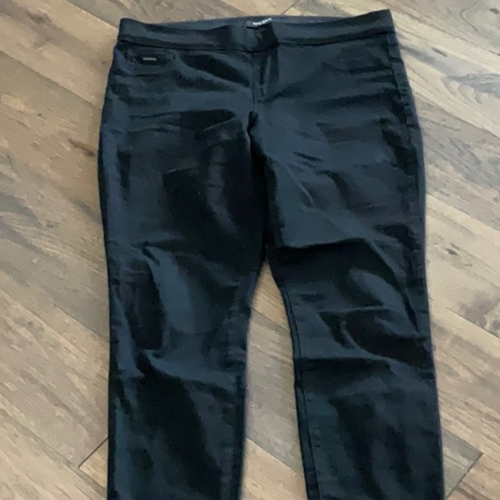 Sleek Black Skinny Ponte Pants